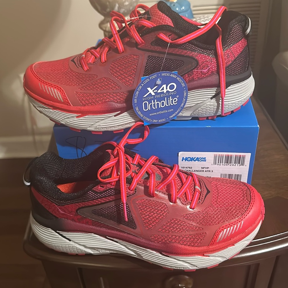 Women’s Hoka Challenger ATR 3  All Terrain Trail Running Shoes New  Pink Size 8
